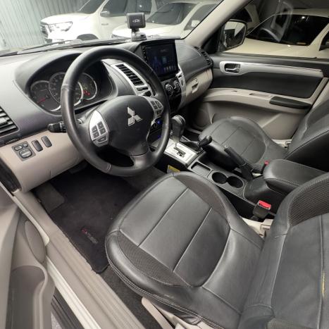 MITSUBISHI Pajero Dakar 3.2 16V 4P HPE 4X4  7 LUGARES TURBO INTECOOLER DIESEL AUTOM�TICO, Foto 7