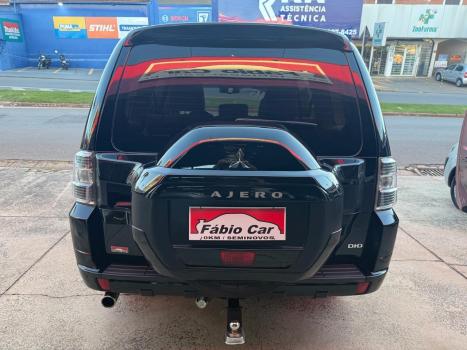 MITSUBISHI Pajero Full 3.2 16V 4P HPE 4X4 TURBO DIESEL INTERCOOLER AUTOM�TICO, Foto 6