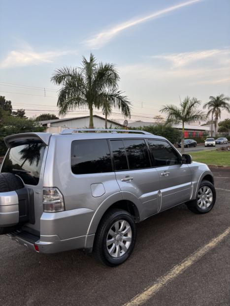MITSUBISHI Pajero Full 3.2 16V 4P HPE 4X4 TURBO DIESEL AUTOM�TICO, Foto 6