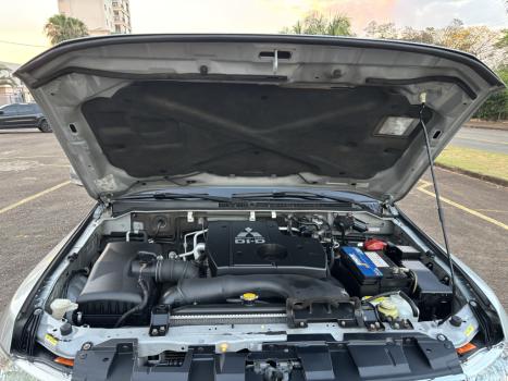 MITSUBISHI Pajero Full 3.2 16V 4P HPE 4X4 TURBO DIESEL AUTOM�TICO, Foto 8