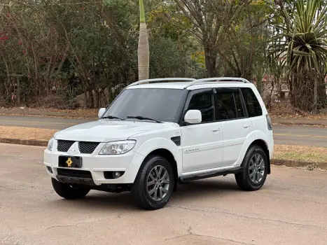 MITSUBISHI Pajero TR4 2.0 16V 4P FLEX AUTOMÁTICO, Foto 1 MITSUBISHI Pajero TR4 2.0 16V 4P FLEX AUTOMÁTICO, Foto 1