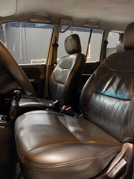 MITSUBISHI Pajero TR4 2.0 16V 4P 4X4 AUTOM�TICO, Foto 6