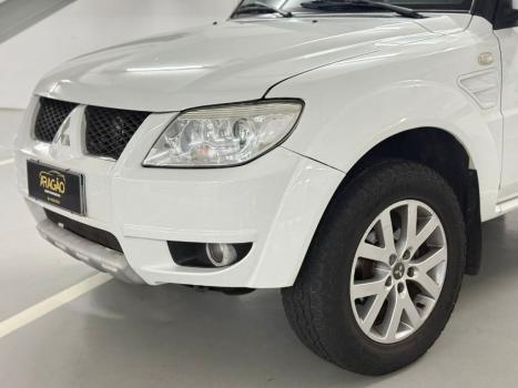 MITSUBISHI Pajero TR4 2.0 16V 4P FLEX AUTOM�TICO, Foto 2