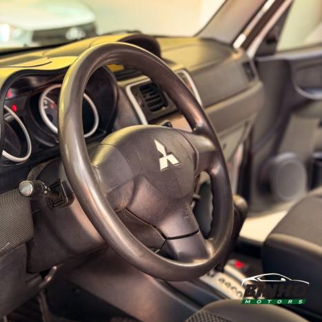 MITSUBISHI Pajero TR4 2.0 16V 4P 4X4 FLEX AUTOM�TICO, Foto 5