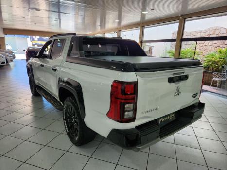 MITSUBISHI Triton 2.4 KATANA BITURBO DIESEL CABINE DUPLA 4X4 AUTOMTICO, Foto 5