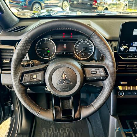 MITSUBISHI Triton 2.4 KATANA SR80 HPE BITURBO DIESEL CABINE DUPLA 4X4 AUTOMTICO, Foto 10