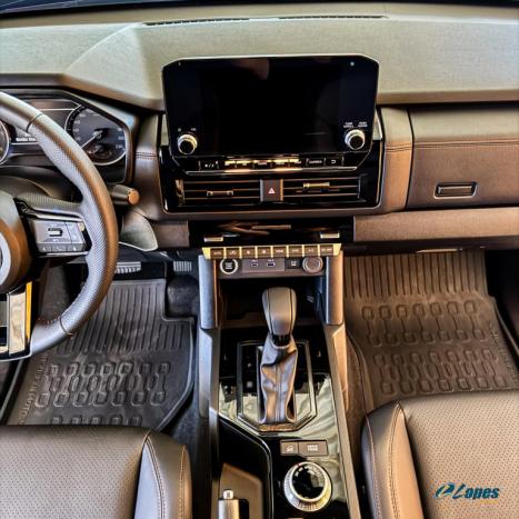 MITSUBISHI Triton 2.4 KATANA SR80 HPE BITURBO DIESEL CABINE DUPLA 4X4 AUTOMTICO, Foto 13