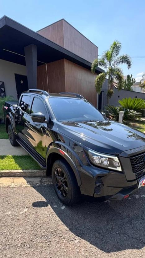NISSAN Frontier 2.3 16V PRO4X CABINE DUPLA 4X4 BI-TURBO DIESEL AUTOMTICO, Foto 3