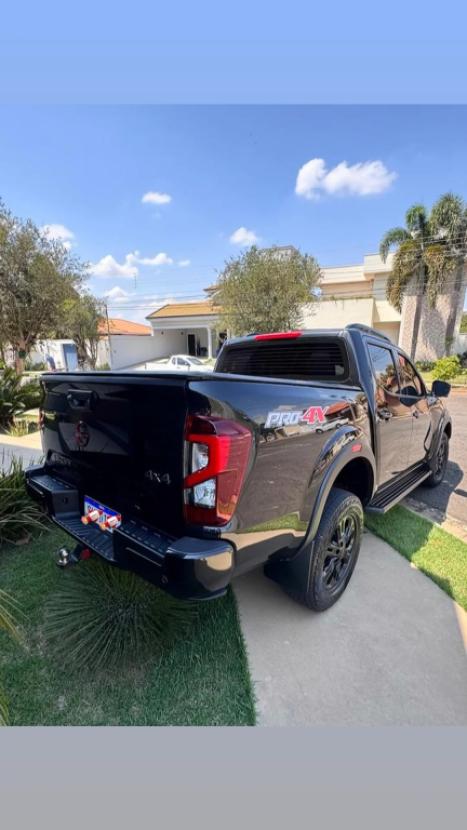 NISSAN Frontier 2.3 16V PRO4X CABINE DUPLA 4X4 BI-TURBO DIESEL AUTOMTICO, Foto 4