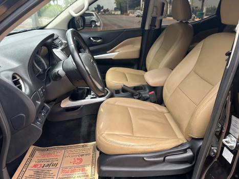 NISSAN Frontier 2.3 ATTACK CABINE DUPLA 4X4 BI-TURBO DIESEL AUTOMTICO, Foto 9