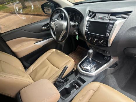 NISSAN Frontier 2.3 ATTACK CABINE DUPLA 4X4 BI-TURBO DIESEL AUTOMTICO, Foto 10