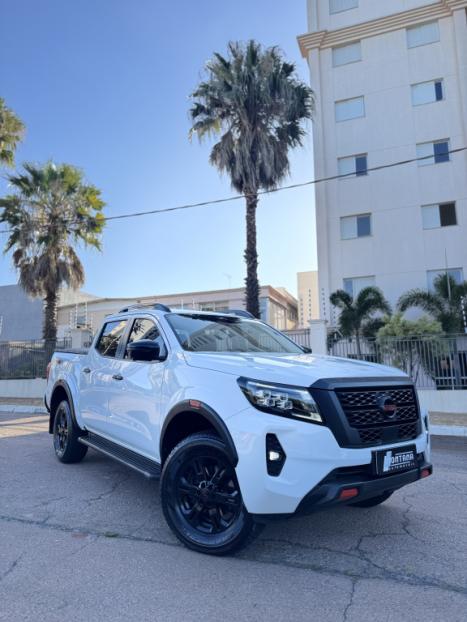 NISSAN Frontier 2.3 16V PRO4X CABINE DUPLA 4X4 BI-TURBO DIESEL AUTOMTICO, Foto 4