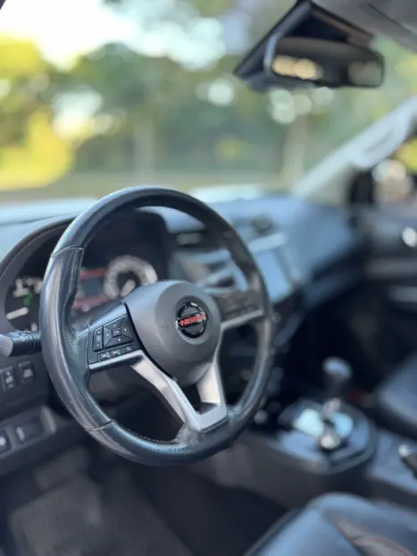 NISSAN Frontier 2.3 16V PRO4X CABINE DUPLA 4X4 BI-TURBO DIESEL AUTOMTICO, Foto 12