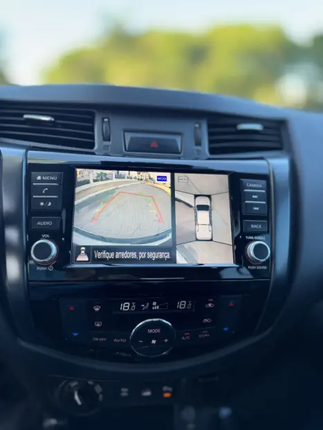 NISSAN Frontier 2.3 16V PRO4X CABINE DUPLA 4X4 BI-TURBO DIESEL AUTOMTICO, Foto 16