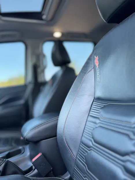NISSAN Frontier 2.3 16V PRO4X CABINE DUPLA 4X4 BI-TURBO DIESEL AUTOMTICO, Foto 18