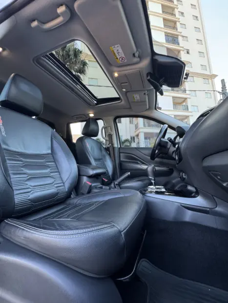 NISSAN Frontier 2.3 16V PRO4X CABINE DUPLA 4X4 BI-TURBO DIESEL AUTOMTICO, Foto 21