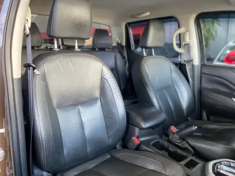 NISSAN Frontier 2.3 16V XE 4X4 CABINE DUPLA BI-TURBO DIESEL AUTOMTICO, Foto 12