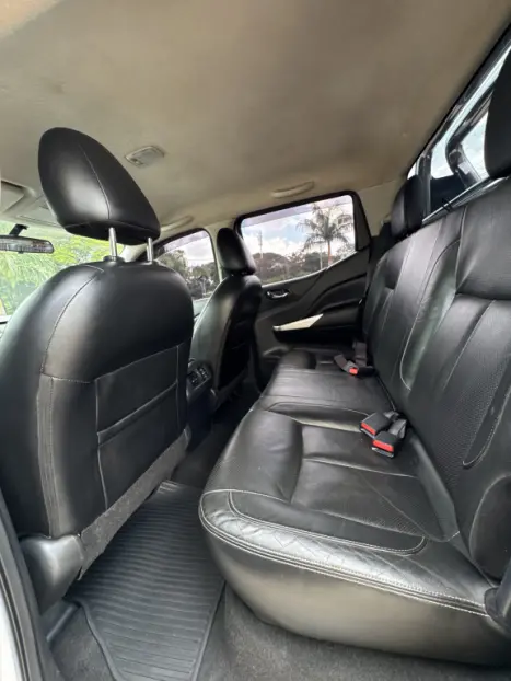 NISSAN Frontier 2.3 16V LE 4X4 CABINE DUPLA BI-TURBO DIESEL AUTOM�TICO, Foto 18
