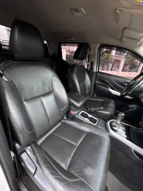 NISSAN Frontier 2.3 16V LE 4X4 CABINE DUPLA BI-TURBO DIESEL AUTOM�TICO, Foto 19