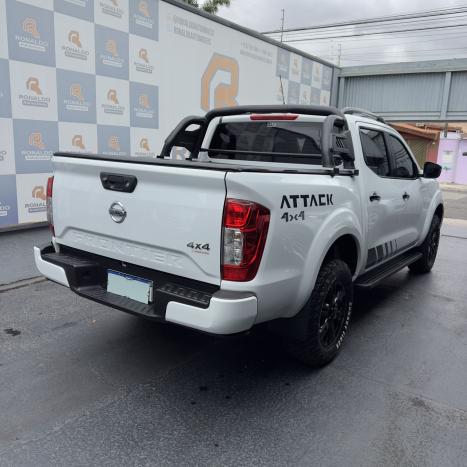 NISSAN Frontier 2.3 ATTACK CABINE DUPLA 4X4 BI-TURBO DIESEL AUTOM�TICO, Foto 4