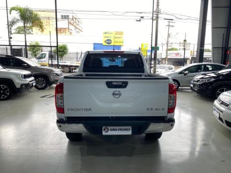 NISSAN Frontier 2.3 16V XE 4X4 CABINE DUPLA BI-TURBO DIESEL AUTOM�TICO, Foto 7