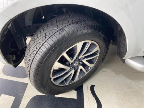 NISSAN Frontier 2.3 16V XE 4X4 CABINE DUPLA BI-TURBO DIESEL AUTOM�TICO, Foto 15