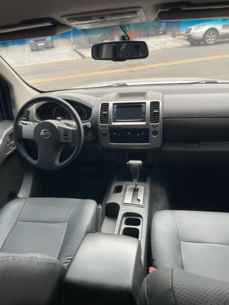 NISSAN Frontier 2.3 16V LE 4X4 CABINE DUPLA BI-TURBO DIESEL AUTOM�TICO, Foto 2