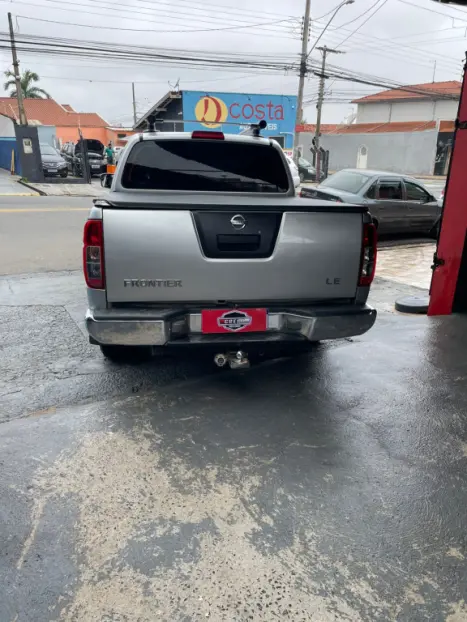 NISSAN Frontier 2.3 16V LE 4X4 CABINE DUPLA BI-TURBO DIESEL AUTOM�TICO, Foto 6
