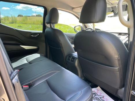 NISSAN Frontier 2.3 ATTACK CABINE DUPLA 4X4 BI-TURBO DIESEL AUTOM�TICO, Foto 12