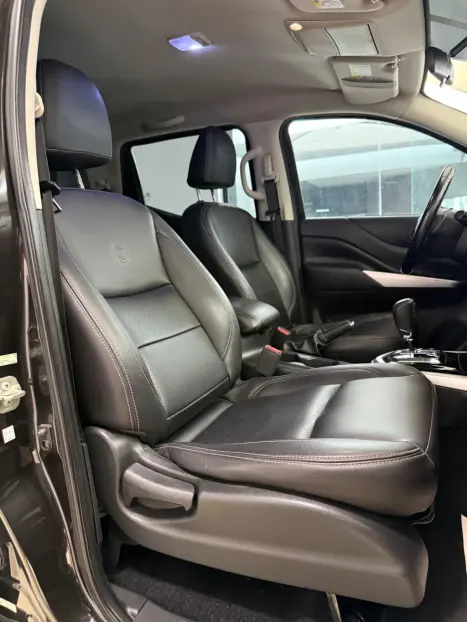 NISSAN Frontier 2.3 ATTACK CABINE DUPLA 4X4 BI-TURBO DIESEL AUTOM�TICO, Foto 11
