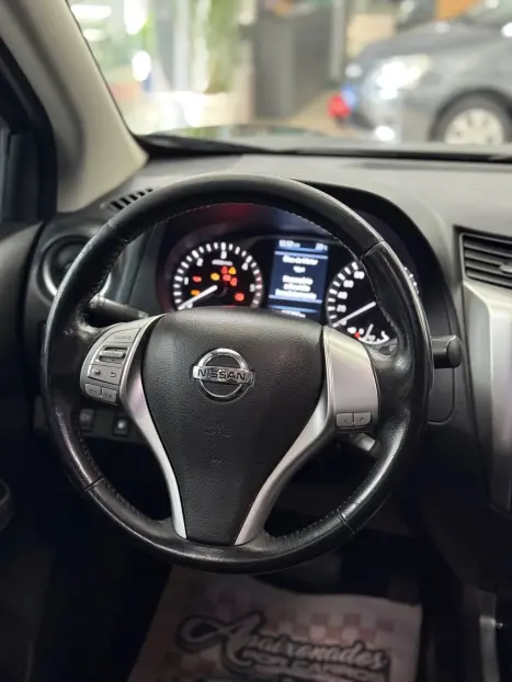 NISSAN Frontier 2.3 ATTACK CABINE DUPLA 4X4 BI-TURBO DIESEL AUTOM�TICO, Foto 12