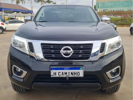 NISSAN Frontier 2.3 16V XE 4X4 CABINE DUPLA BI-TURBO DIESEL AUTOM�TICO, Foto 2