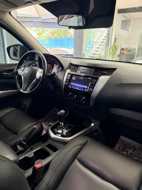 NISSAN Frontier 2.3 ATTACK CABINE DUPLA 4X4 BI-TURBO DIESEL AUTOM�TICO, Foto 6