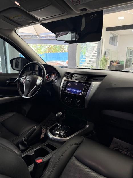 NISSAN Frontier 2.3 ATTACK CABINE DUPLA 4X4 BI-TURBO DIESEL AUTOM�TICO, Foto 16