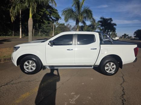 NISSAN Frontier 2.3 16V XE 4X4 CABINE DUPLA BI-TURBO DIESEL AUTOM�TICO, Foto 2