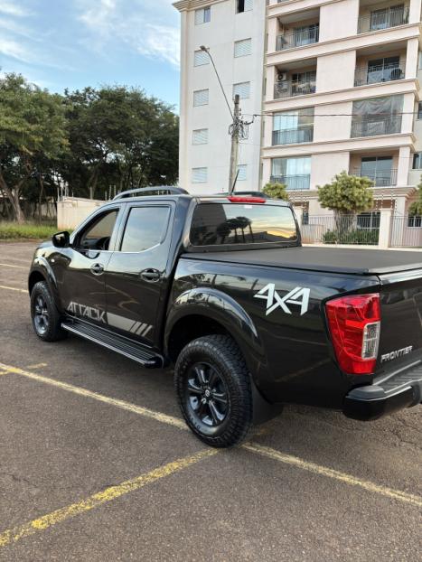 NISSAN Frontier 2.3 ATTACK CABINE DUPLA 4X4 BI-TURBO DIESEL AUTOM�TICO, Foto 8
