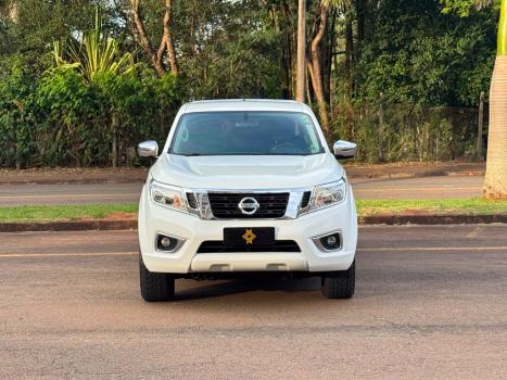 NISSAN Frontier 2.3 16V XE 4X4 CABINE DUPLA BI-TURBO DIESEL AUTOM�TICO, Foto 2