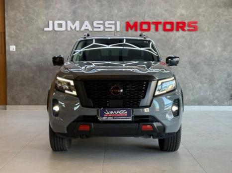 NISSAN Frontier 2.3 16V PRO4X CABINE DUPLA 4X4 BI-TURBO DIESEL AUTOM�TICO, Foto 2