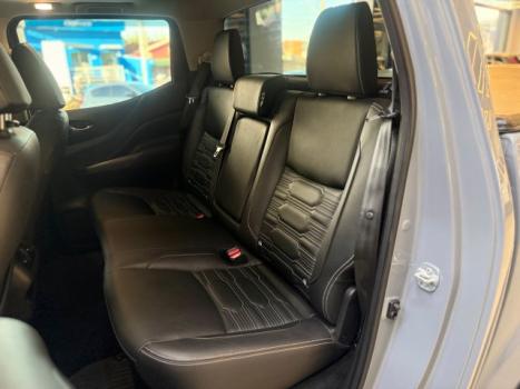 NISSAN Frontier 2.3 16V PRO4X CABINE DUPLA 4X4 BI-TURBO DIESEL AUTOM�TICO, Foto 15