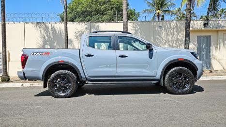 NISSAN Frontier 2.3 16V PRO4X CABINE DUPLA 4X4 BI-TURBO DIESEL AUTOMÁTICO, Foto 4