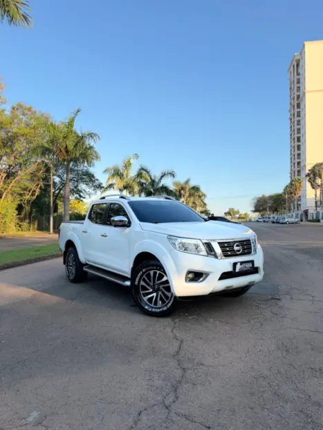 NISSAN Frontier 2.3 16V LE 4X4 CABINE DUPLA BI-TURBO DIESEL AUTOMÁTICO, Foto 2