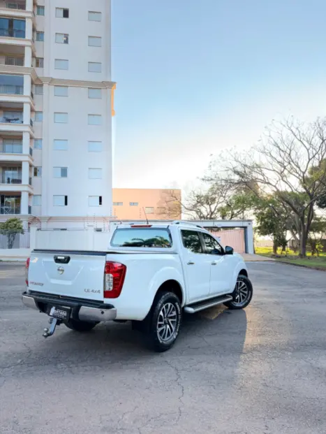 NISSAN Frontier 2.3 16V LE 4X4 CABINE DUPLA BI-TURBO DIESEL AUTOMÁTICO, Foto 6