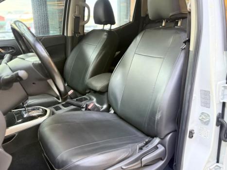NISSAN Frontier 2.3 ATTACK CABINE DUPLA 4X4 BI-TURBO DIESEL AUTOMÁTICO, Foto 15