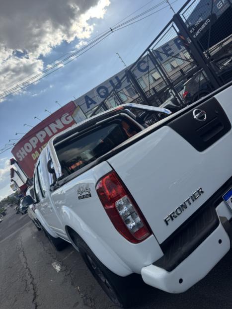NISSAN Frontier 2.5 S 4X4 TURBO DIESEL CABINE DUPLA, Foto 3