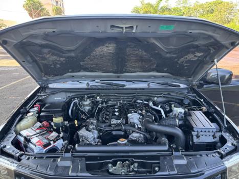 NISSAN Frontier 2.5 S 4X4 TURBO DIESEL CABINE DUPLA, Foto 7