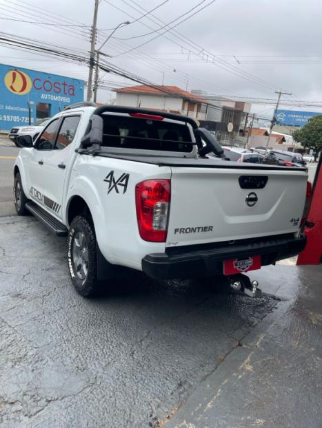 NISSAN Frontier 2.5 SE 4X4 ATTACK TURBO DIESEL CABINE DUPLA, Foto 6