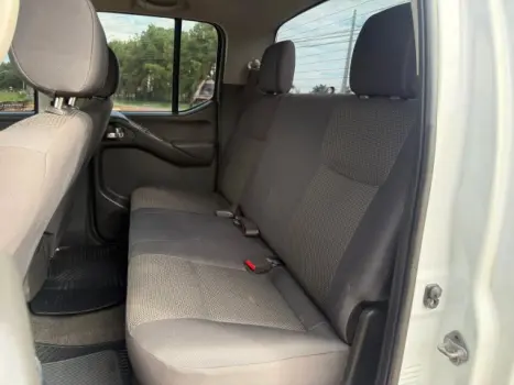 NISSAN Frontier 2.5 SE 4X4 TURBO DIESEL CABINE DUPLA, Foto 10
