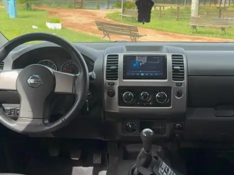 NISSAN Frontier 2.5 SE 4X4 TURBO DIESEL CABINE DUPLA, Foto 11