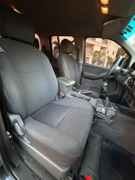 NISSAN Frontier 2.5 S 4X4 TURBO DIESEL CABINE DUPLA, Foto 6