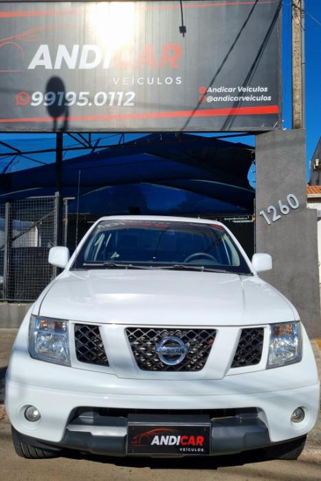 NISSAN Frontier 2.5 XE TURBO DIESEL CABINE DUPLA, Foto 2